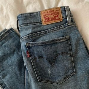 VINTAGE Distressed Levi 711 Skinny Jeans Lightwash